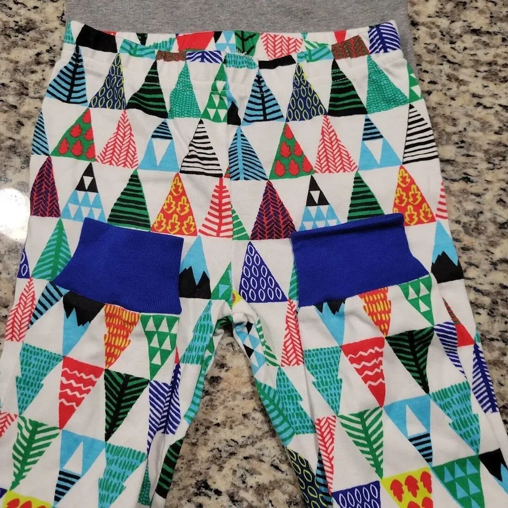 Size 4T Spotted Zebra Snowboard‎ Style Pajama Outfit